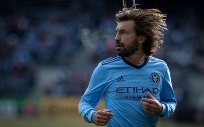 天行电竞动态-萨内拜仁生涯数据对比